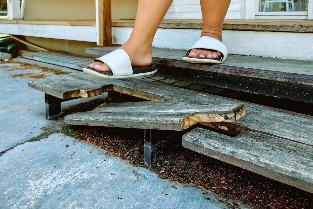 Chicago slip and fall injury lawyers helping victims recover compensation
 